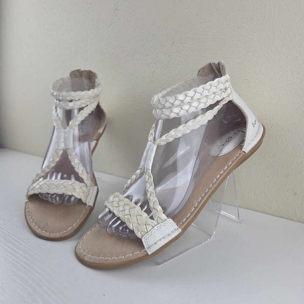 boc Women's Size 9M White Soft Faux Leather Zip Ankle Strap Strappy Flat Sandals
